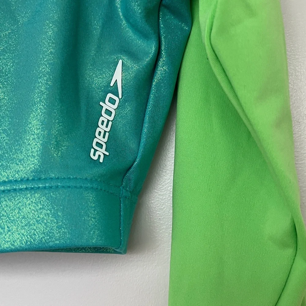 Speedo Cropped Rash Guard - Picture 3 of 5